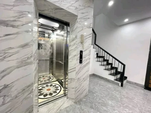 NHÀ ĐẸP 40M2,6 TÂNG VÀI BƯỚC RA PHỐ HOÀNG HOA THÁM, THANG MÁY, FULL NỘI THẤT,CHỈ 8,7 TỶ