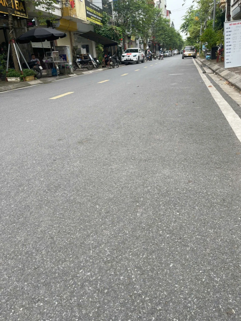 Chợ Văn Điển 39m2, 4 tầng, 16 tỉ