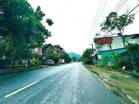 Bán Đất Mặt ngõ Đường Nguyễn Văn Linh. Gần Khu Resot Trường Xuân.