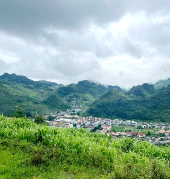 mảnh đất view thị trấn Mèo Vạc diện tích 536 m² đất dịch vụ thương mại