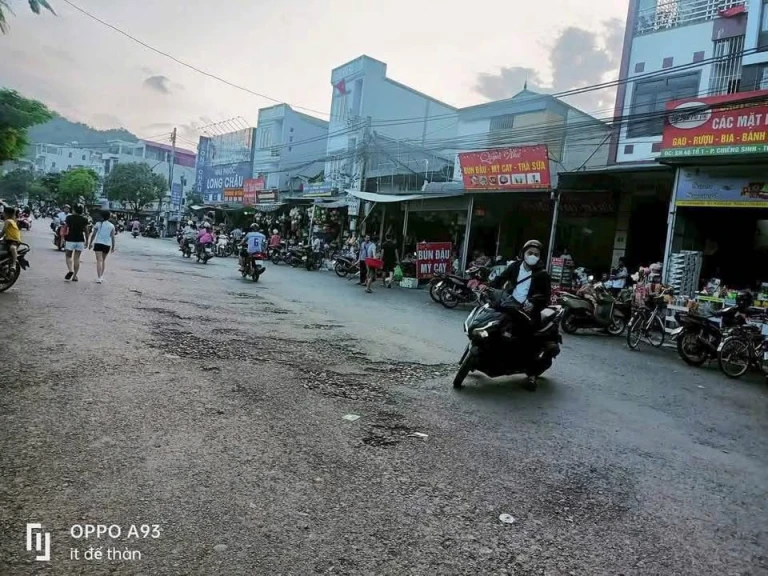 Bán đất mặt đường chính chợ noong đúc. Tổ 8 phuong chiềng sinh tp sla