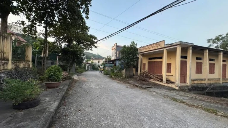 CHÍNH CHỦ NHỜ PÁN ĐẤT NGÕ ĐƯỜNG NGUYỄN TẤT THÀNH THÔNG RA QL70 KM11