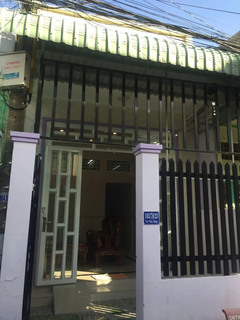 73. Nhà 5 triệu 2 phòng ngủ Phạm Ngọc Hưng