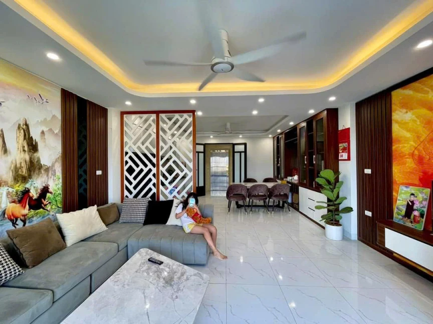 Bán nhà mặt phố Lê Trọng Tấn  Hà Đông 55m 5 tầng mt 4m. giá 16 tỷ 500 kd vỉa hè 4 ô tô tránh