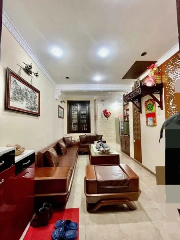 TẬP THỂ 3 NGỦ TAM TRINH 4,05 TỶ/ 74M2 - MỚI ĐẸP VỀ Ở NGAY - GẦN CHỢ - Ô TÔ ĐỖ CỬA.