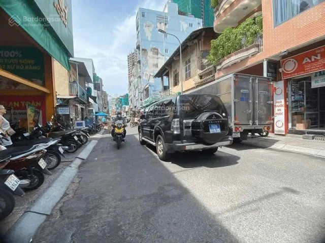 Bán Nhà Mặt Tiền 71 Đề Thám, P. Cô Giang, Quận 1 Bán Nhà Mặt Tiền 71 Đề Thám, P. Cô Giang, Quận 1