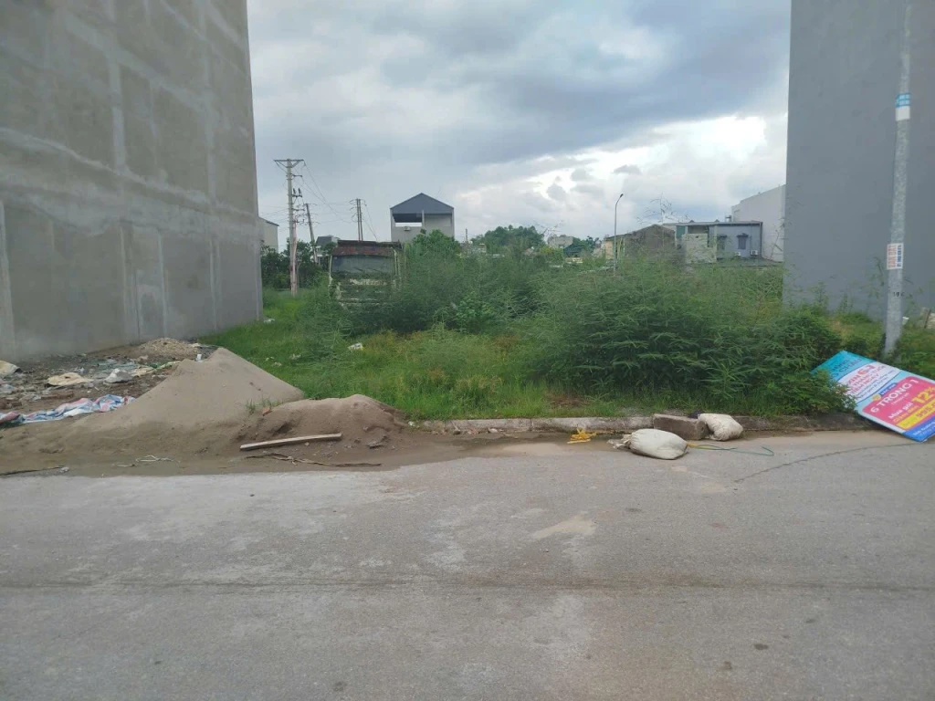 E bán 1 cặp khu dân cư Thành Xương Giang