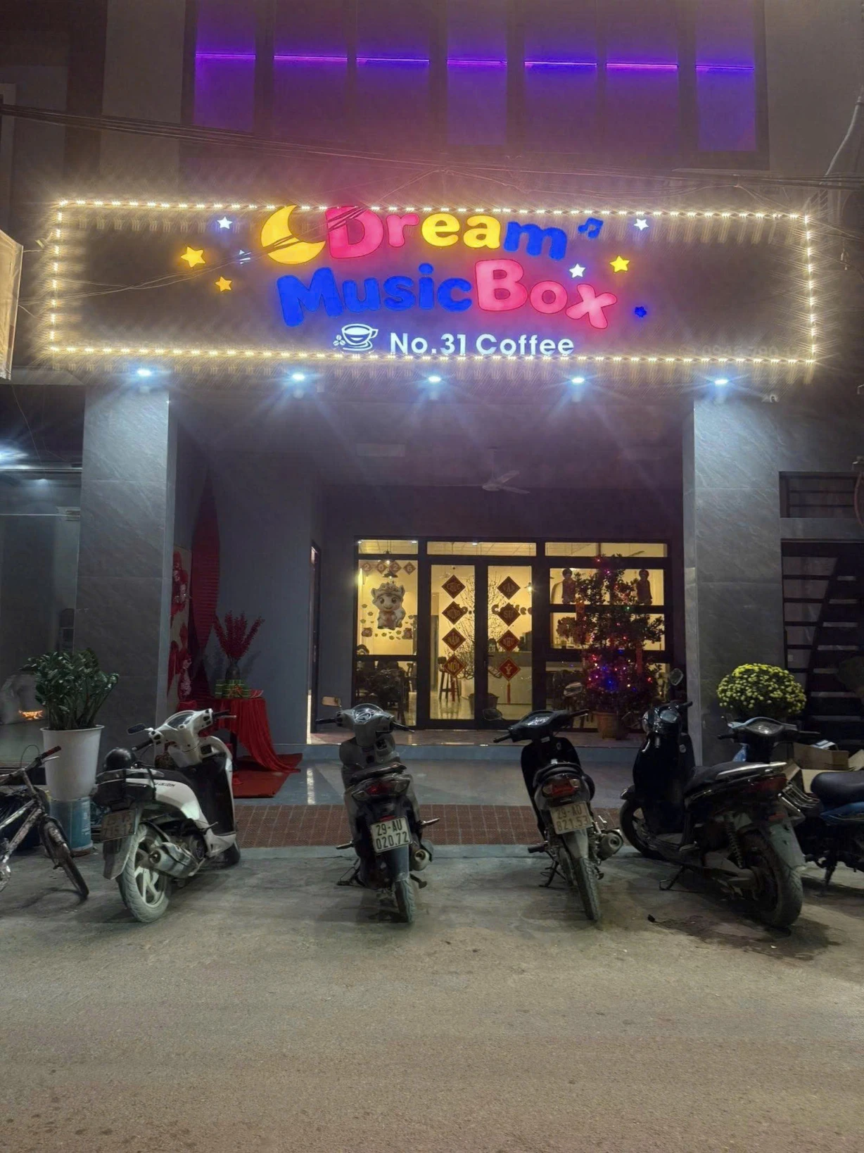 SANG NHƯỢNG QUÁN 3 TẦNG – FULL SETUP – KINH DOANH 3 MÔ HÌNH CỰC HOT - THẠCH THẤT, HÀ NỘI