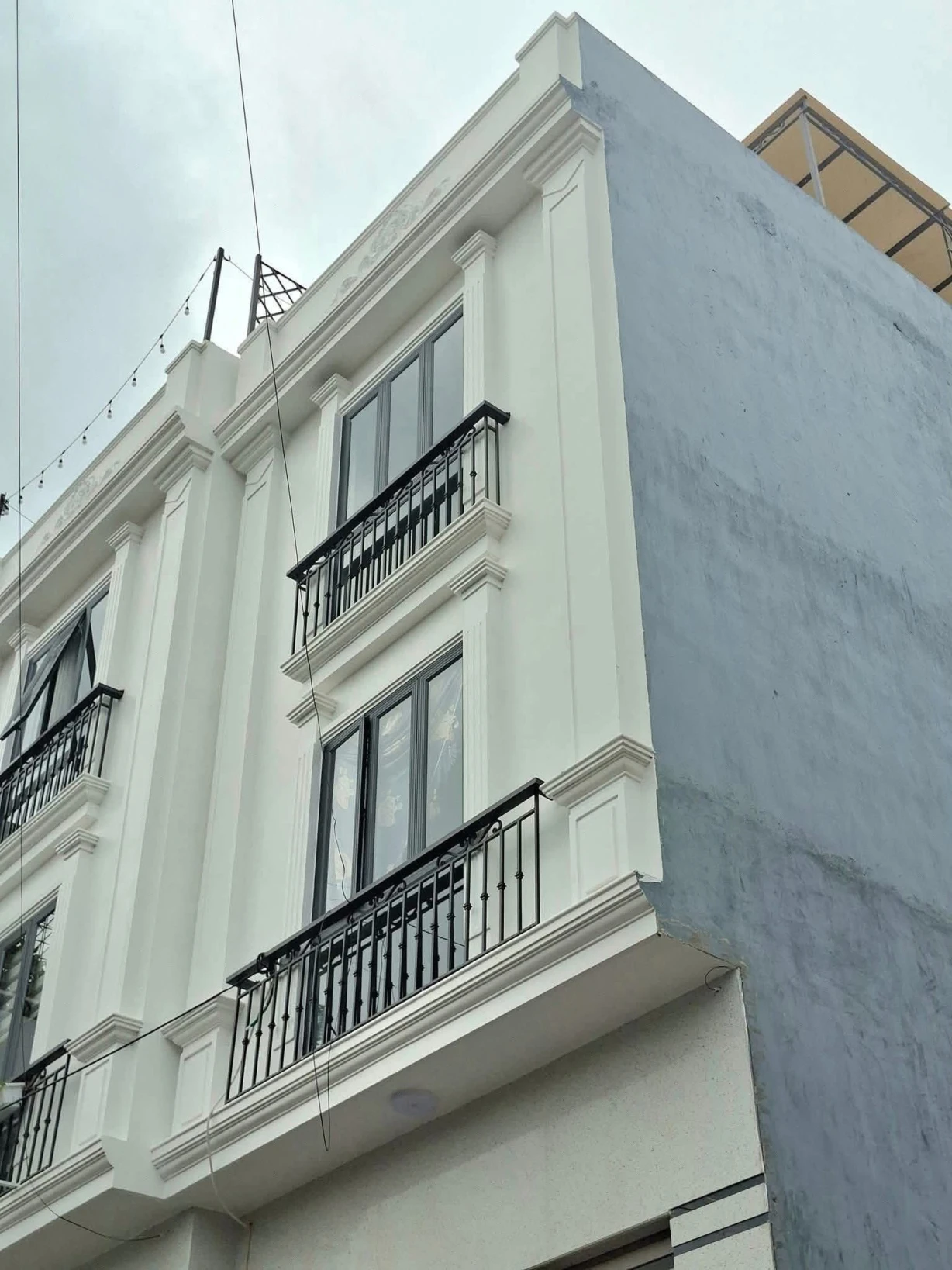 Nhà 4,5 tầng mặt đường kinh doanh Trung Tâm Lê Chân - Gần Aeon Mall