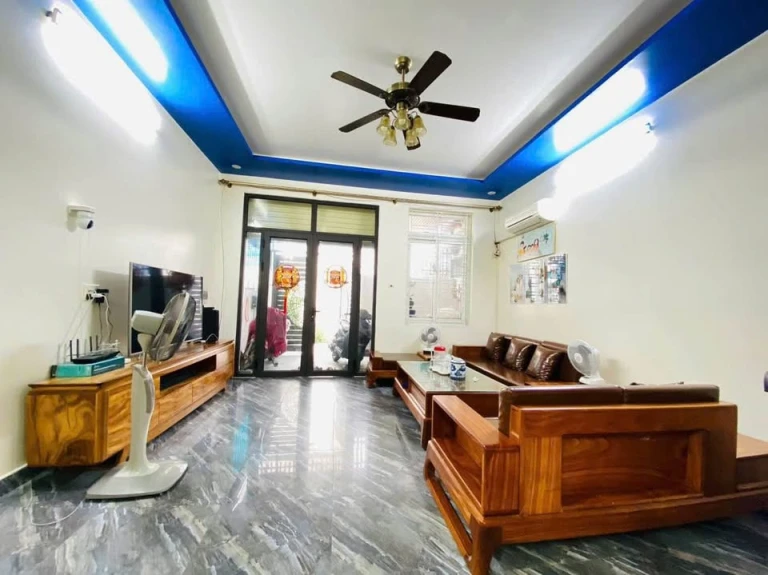 BÁN NHÀ TỔ 6 TT QUẬN AN DƯƠNG, HẢI PHÒNG - SÂN CỔNG RIÊNG