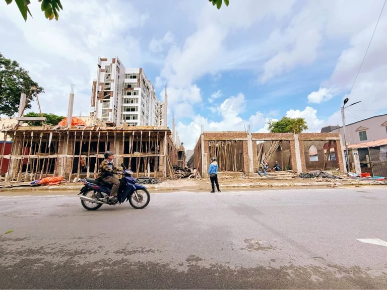 nhà tại HỒNG BÀNG DT từ 43m2