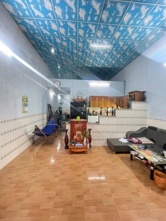 Bán nhà giá rẻ phù hợp vợ chồng trẻ ra ở riêng, đường oto thông Nguyễn Bỉnh Khiêm.