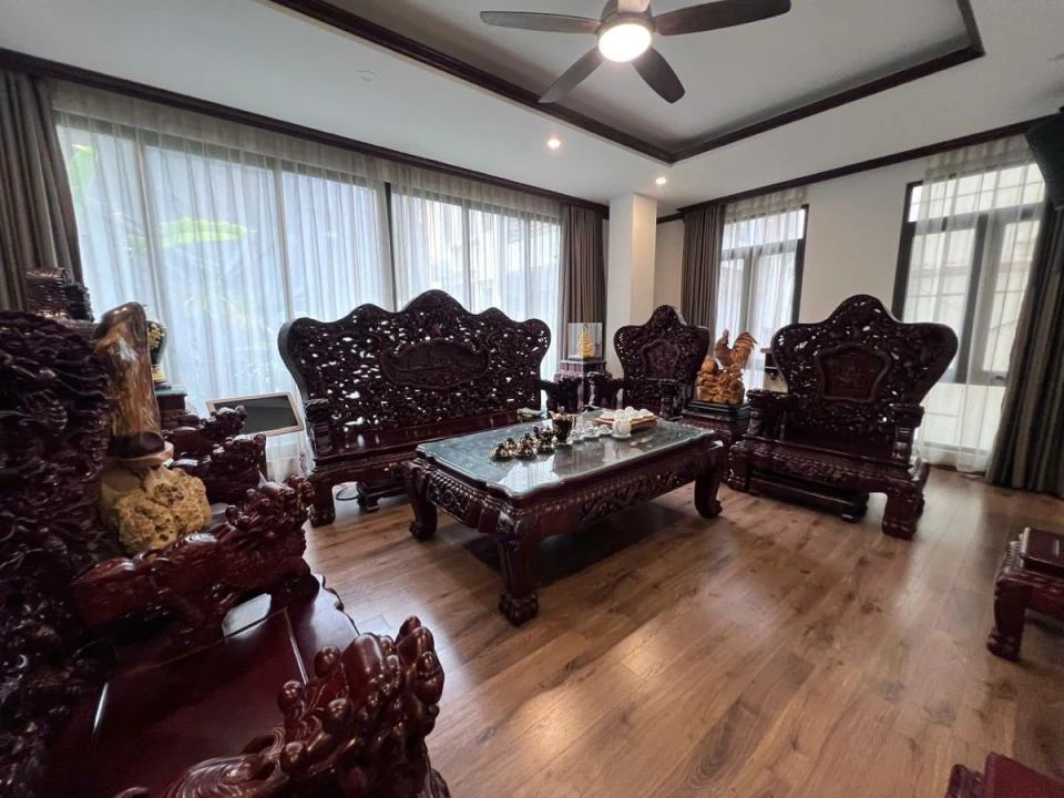 Lô Góc Ôtô tránh-Trần Quang Diệu, Hoàng Cầu 49/67m, 7T Thang máy,MT 6m 33.3 Tỷ Lô Góc Ôtô tránh-Trần Quang Diệu, Hoàng Cầu 49/67m, 7T Thang máy,MT 6m 33.3 Tỷ
