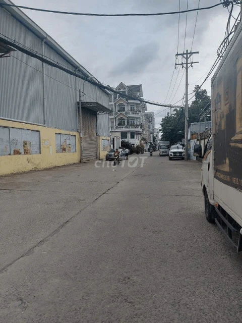 Chính chủ bán nhà 4 tầng ,5 x 15m,ở đường Dương Quảng Hảm,hẻm 8m,ô tô thông,phù hợp ở,gía chỉ8.9 tỷ