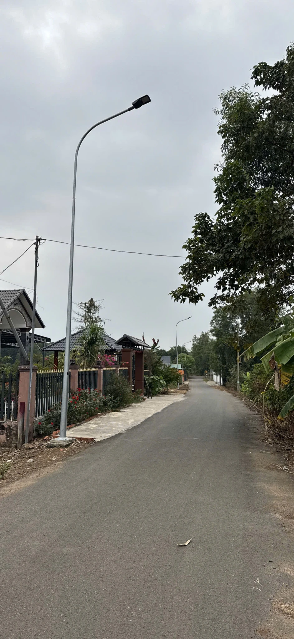 Chủ cần bán gấp đất 
ngay sau ủy ban xã suối nghệ châu Đức tphcm