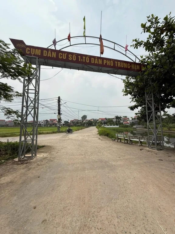 Bán gấp  lô đất tại tdp TRUNG -TÂN AN - YÊN DŨNG - Bắc giang Bán gấp  lô đất tại tdp TRUNG -TÂN AN - YÊN DŨNG - Bắc giang