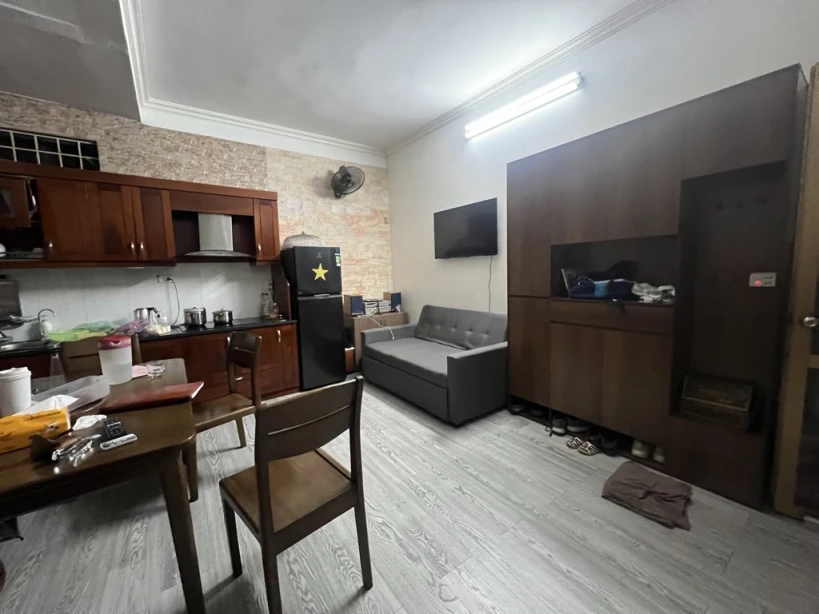 BÁN NHÀ GIA QUẤT,LONG BIÊN-DÂN XÂY- OTO-30M-NHỈNH 5 TỶ