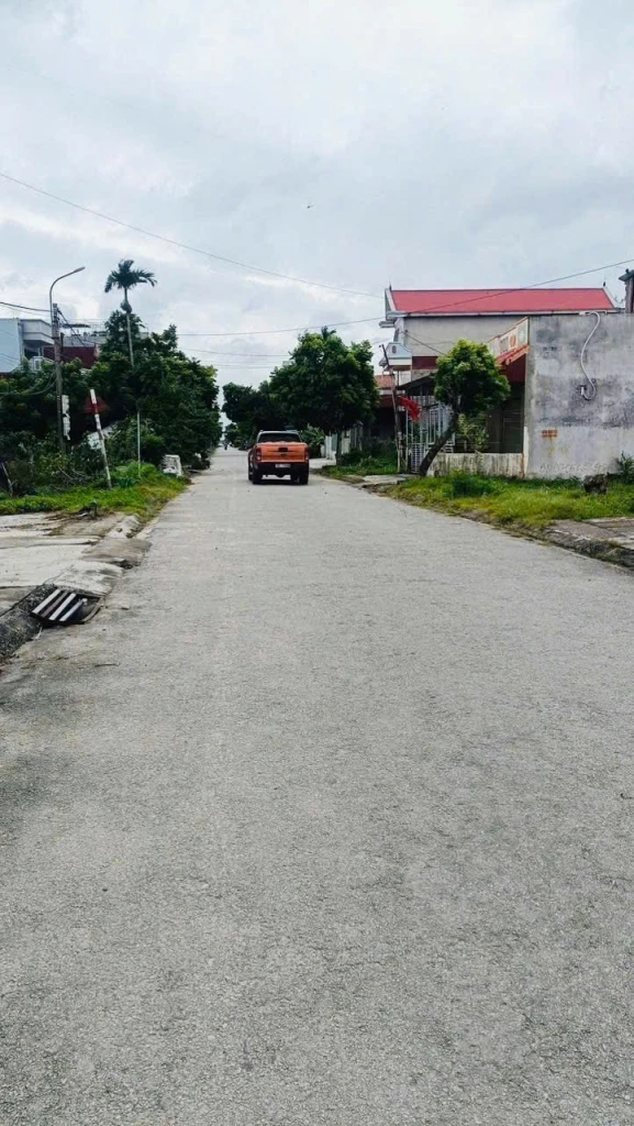 Mặt đường lớn Vũ Thị Ngọc Toàn – có sẵn nhà cho thuê – giá hiếm!  Giá 2.4xx tỷ  ZALO 0567 222 555