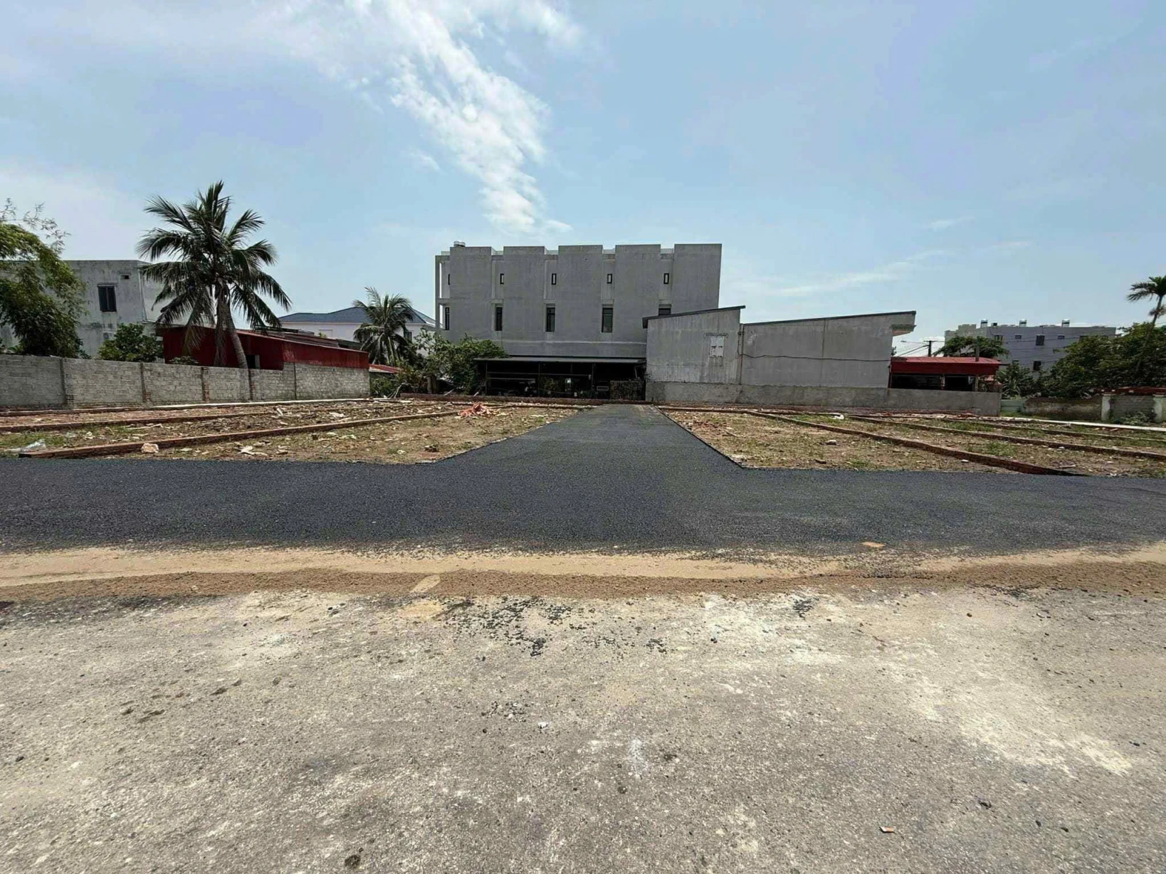 Đất mặt đường Hải Thành 2 – gần Vinhomes Dương Kinh, giá chỉ 2.4x tỷ  ZALO 0567 222 555