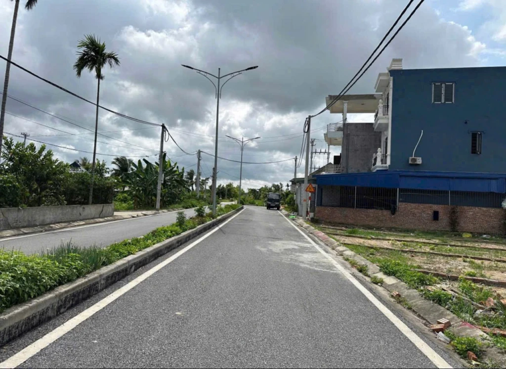 SIÊU PHẨM MẶT ĐƯỜNG QUẢNG LUẬN ĐA PHÚC GIÁ ĐẦU TƯ ZALO 0567 222 555