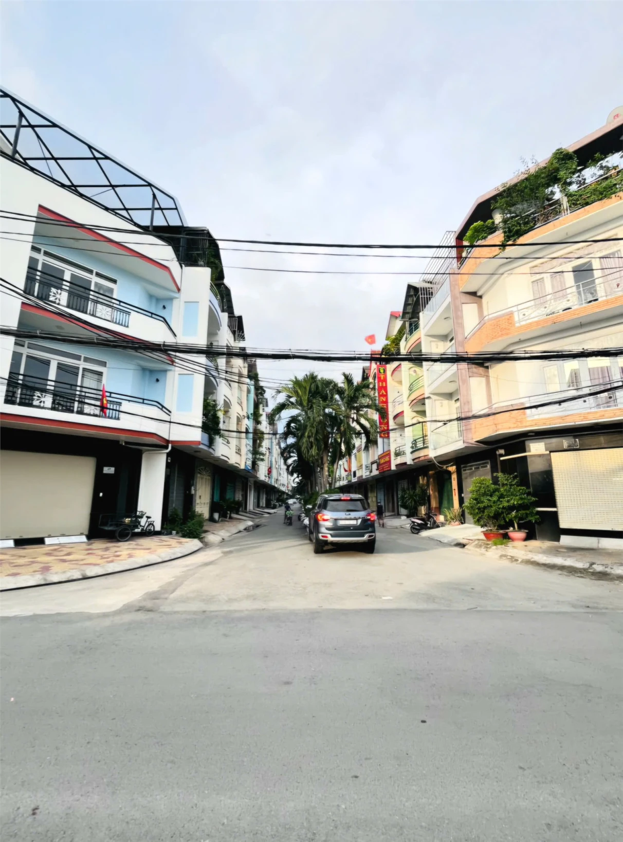 CẦN BÁN GẤP CĂN HỘ DỊCH VỤ MẶT TIỀN TẠ QUANG BỬU, DÒNG TIỀN ỔN ĐỊNH 40 TRIỆU/THÁNG