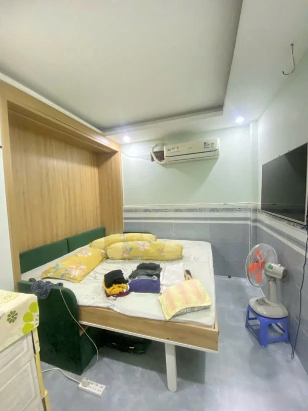 GIẢM TỪ 9,5 CÒN 8,9 TỶ SIÊU PHẨM CHDV NGAY KHU ẨM THỰC PHAN XÍCH LONG DT 30TR/THANG