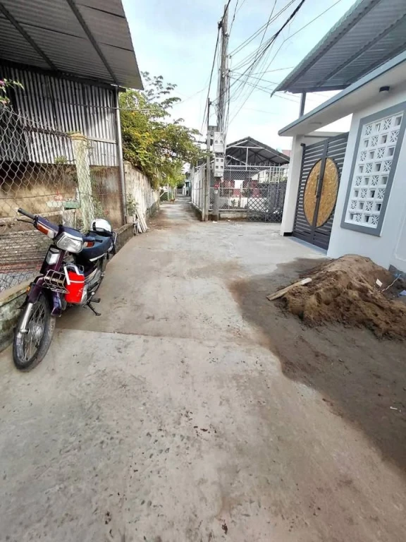 Bán gấp NHÀ ĐANG HOÀN THIỆN . Bán gấp NHÀ ĐANG HOÀN THIỆN .