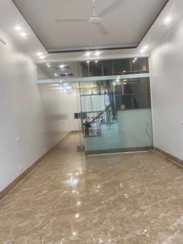 🏠 Bán nhà 3 tầng trục chính Hoàng Hoa Thám, P. Đa Mai – Cách ngã tư Danko chỉ 300m 🏠