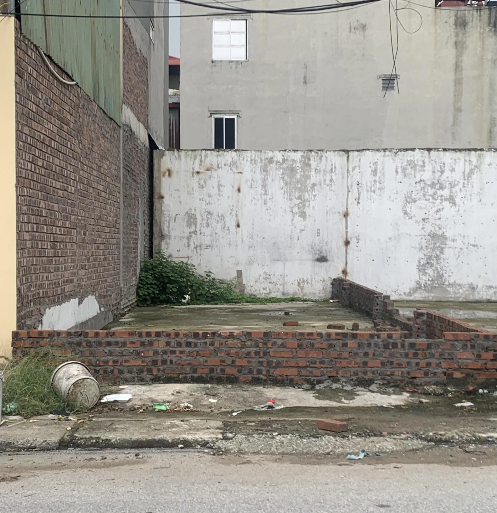 Siêu Phẩm Đất Mặt Đường Container