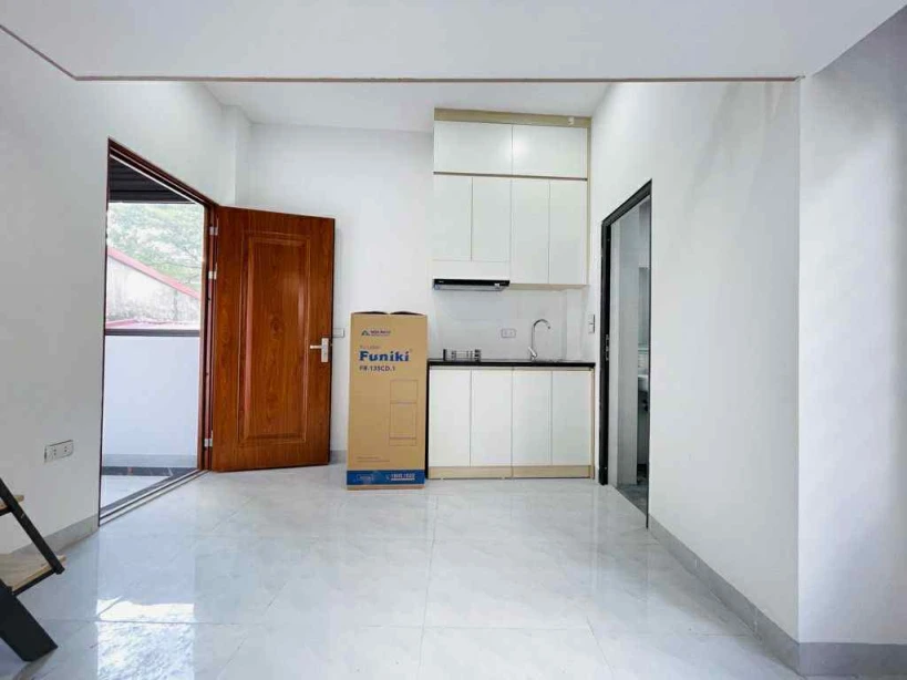 Bán căn hộ dịch vụ 75m 6 tầng thang máy, lô góc, ngõ thông ô tô đỗ cổng, vài bước ra phố, PCCC đầy đủ, dòng tiền ổn định