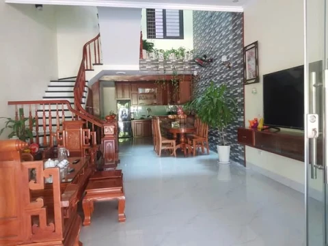 🏡 Cho thuê nhà nguyên căn sân bóng Hoàn Mi