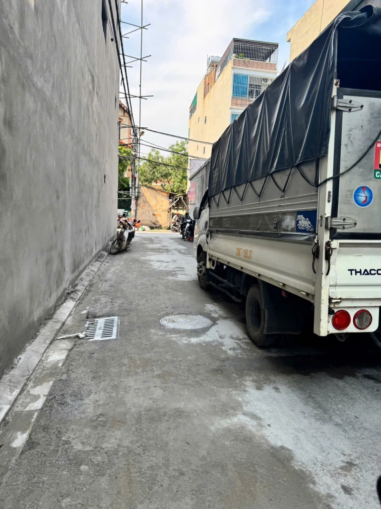 BÁN NHÀ 5 TẦNG CỬU VIỆT – GIA LÂM  55 m2 CÓ THANG MÁY – Ô TÔ ĐỖ CỬA, LH 0985865658