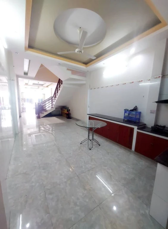 CC Bán Nhà 4 Tầng Trung tâm Cốc Lếu