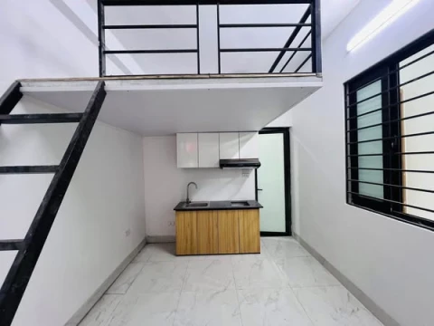 TOÀ CHDV - NGAY NGÃ TƯ SỞ - SÁT CẠNH ROYAL CTY - THỦ PHỦ SINH VIÊN - VÀI BƯỚC CHÂN RA PHỐ - 7 TẦNG - 17 PHÒNG - DÒNG TIỀN DỰ KIẾN 110TR/THÁNG - PCCC ĐẦY ĐỦ - ĐÃ FULL.