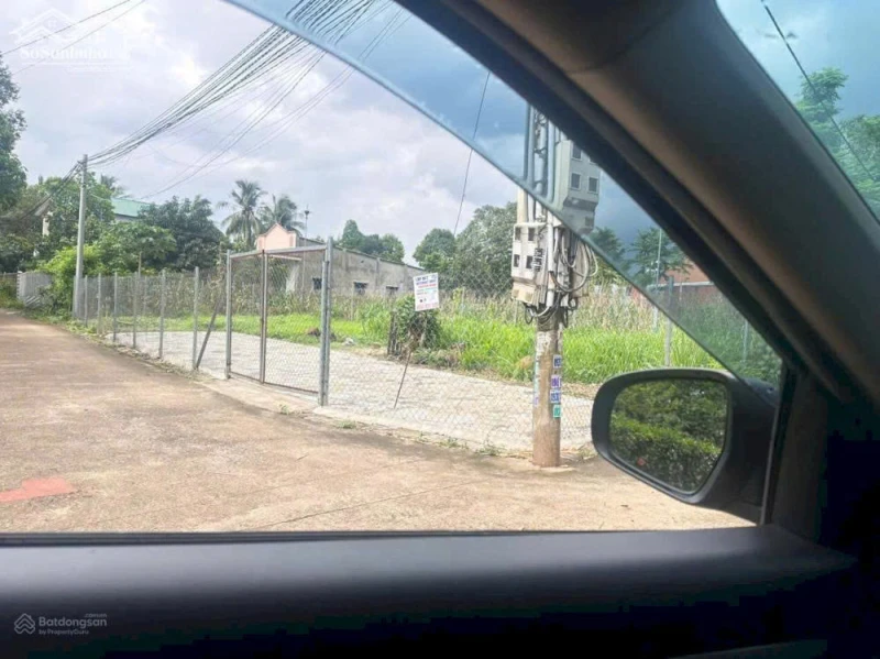 Chính chủ bán gấp đất rẻ vị trí đắc địa 2MT hẻm ôtô Xã Hưng Lộc. DT: 241,9m2. Giá chỉ 3tỷ2 TL