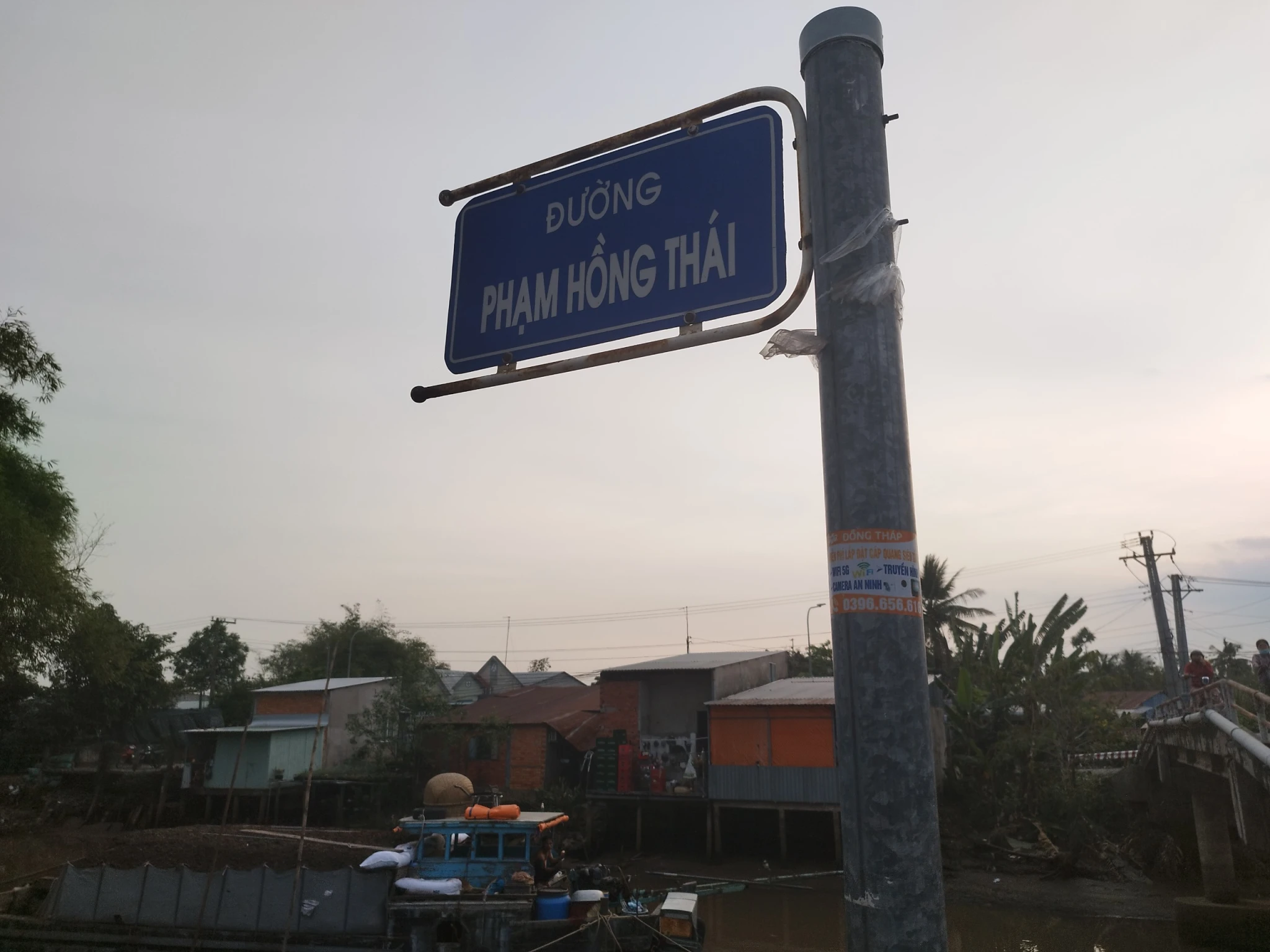 Bán đất thổ cư 308m2 Sổ Hồng đường Phạm Hồng Thái, P. Sa Đéc, Đồng Tháp. Giá 1,95 tỷ.