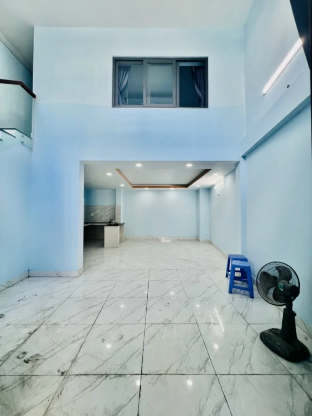 Bán nhà đường số 9, Phường Linh Tây,Thủ Đức, TP HCM, DT 53m2, 4 tầng. Giá 5,69 tỷ, sổ hồng. Liên hệ 0933125879.