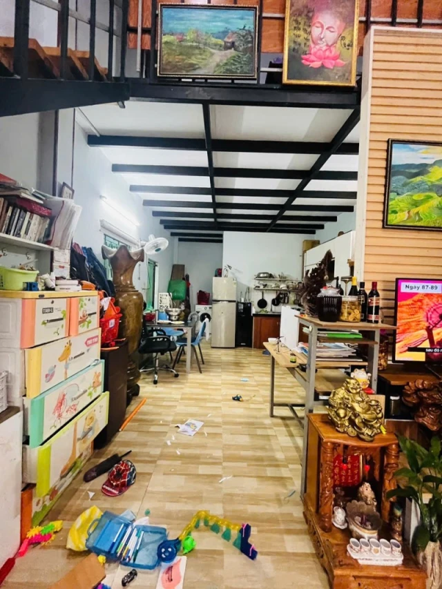 Bán nhà  đường Số 44, Phước Long A, Q.9, TP HCM. DT 110 m2, 2 tầng, 2PN, SH. Giá 8.9 tỷ.