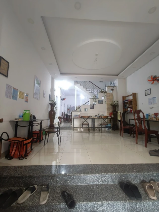 Bán nhà mặt phố đường số 8, Phường Tăng Nhơn Phú, TP HCM. DT 130m2, 3 tầng, 5PN, SH, 10.9 tỷ.