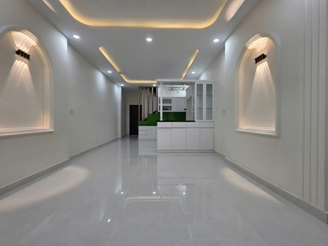 Bán nhà mặt phố Kha Vạn Cân, Linh Trung, Thủ Đức, TP HCM. DT 120m2, 2 tầng. Giá 10.1 tỷ, SHR. 0933125879