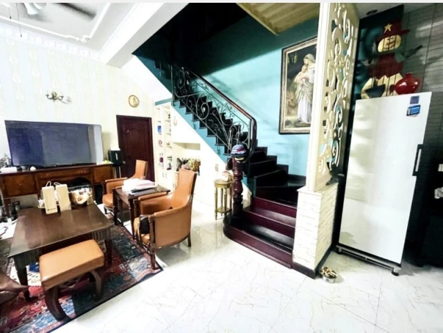 Bán Biệt Thự sân vườn, đường Trương Thanh Hải, Tăng NHơn Phú B, Thủ Đức, TP HCM. DT  210m2, Sổ Hồng, 16.4 Tỷ