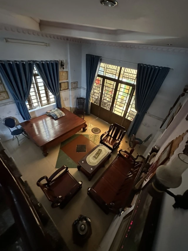 Bán nhà  đường Số 1, Thủ Đức, TP HCM. DT 115m2, 3 tầng, 5PN, SH, 9.3 tỷ. LH: 0933125879