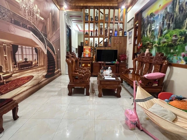 Bán nhà đường số 6, Phường Linh Xuân, Thủ Đức, TP HCM. DT 104 m2, 3 tầng, 4PN. Giá  6.95  tỷ, SH. LH 0933125879