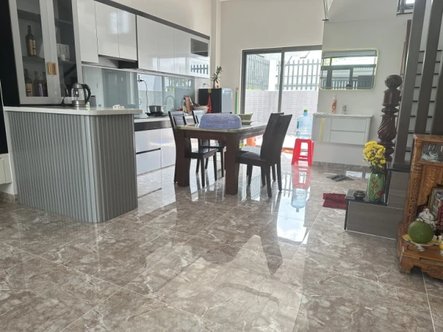 Bán nhà 3 tầng, 3PN, đường 160, Tăng Nhơn Phú A, Q9, TP HCM. DT 100m2, SH, giá 6.7 tỷ.