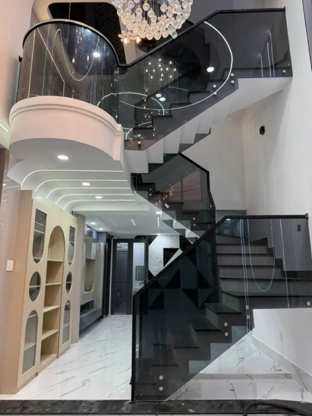 Bán nhà 5 tầng đường Nguyễn Duy Trinh, Q9, Thủ Đức, TP HCM. DT, 56m2, 5 tầng, SH. Giá  6.45  tỷ.