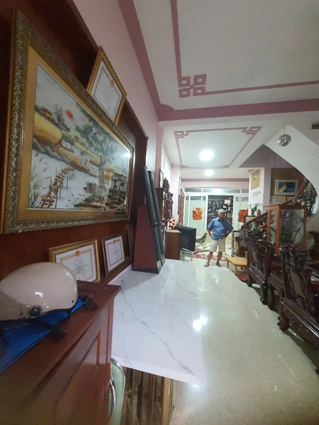 Bán Biệt Thự đường số 13, Phường An Khánh,  Q2, Thủ Đức, TP HCM. DT  210m2, 3 tầng,  4PN, Sổ Hồng, Giá 25.9 Tỷ