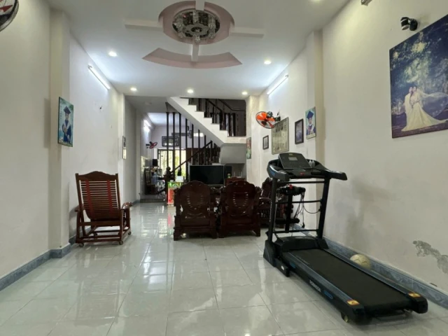 Bán nhà 3 tầng tại đường Man Thiện, Tăng Nhơn Phú A,  Q.9, TP HCM - Diện tích 92m2, giá 6,45  tỷ, sổ hồng. LH: 0933125879.