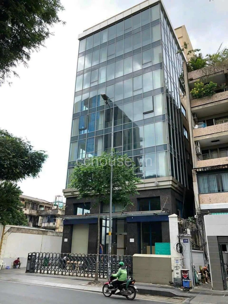 Cho thuê toà nhà 112-114-116-118 Hai Bà Trưng, P Đakao, Q1