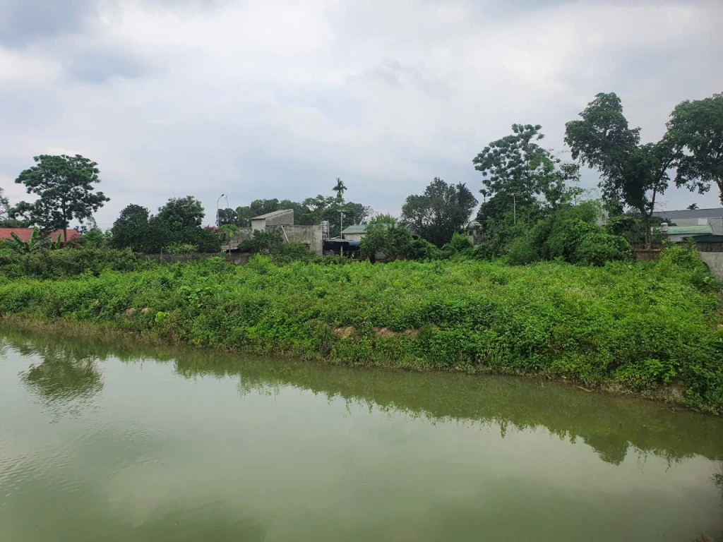 Bán nhanh đất nghỉ dưỡng Nhuận Trạch , Lương Sơn , Hòa Bình có ao cách Hà Nội 45p di chuyển