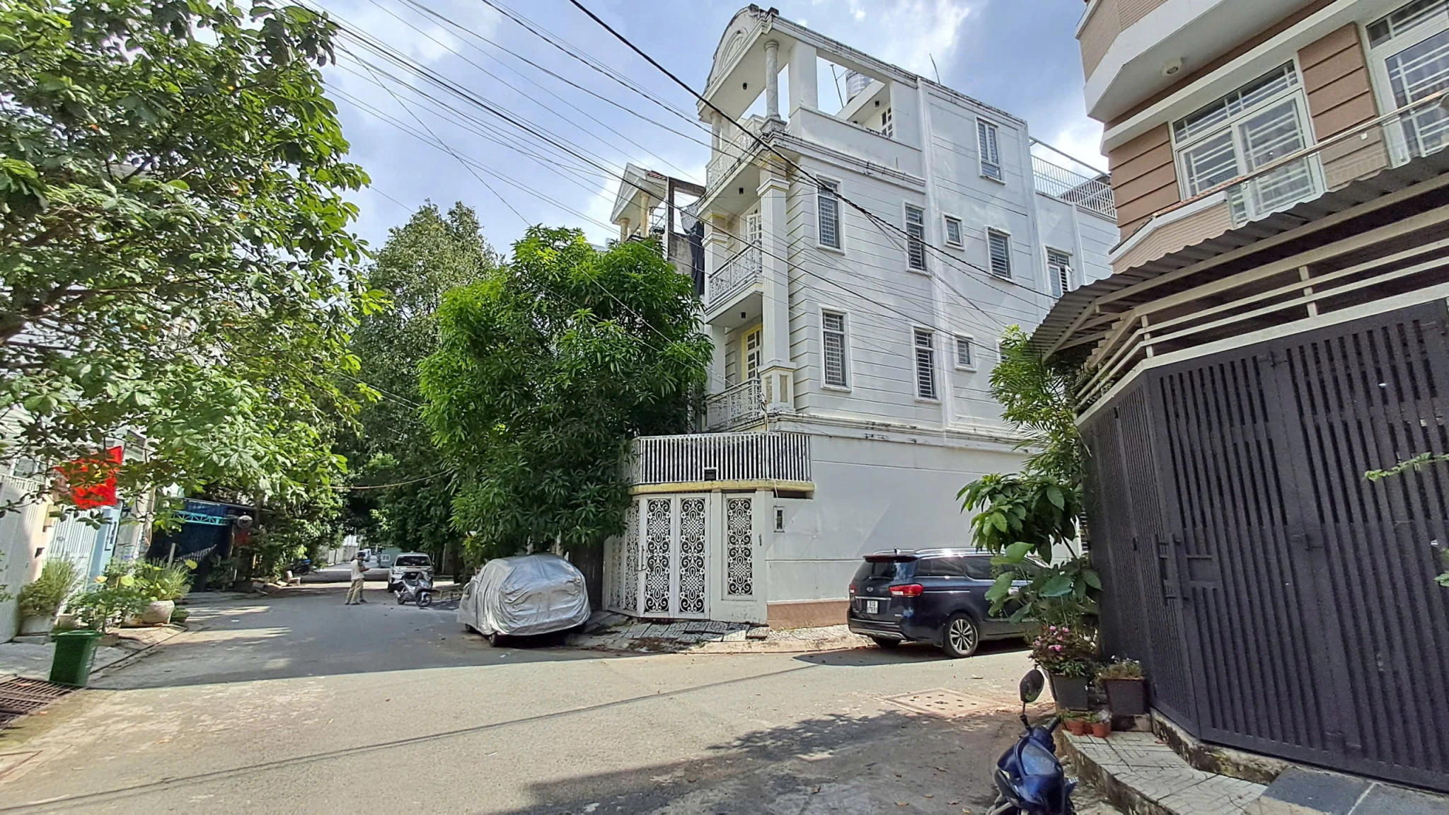 Chỉ 6.8 tỷ (TL) - NHÀ 3 TẦNG - NGAY CHỢ BÌNH TRIỆU - HẺM 5m THÔNG - ĐƯỜNG 4 HIỆP BÌNH CHÁNH - TP THỦ ĐỨC